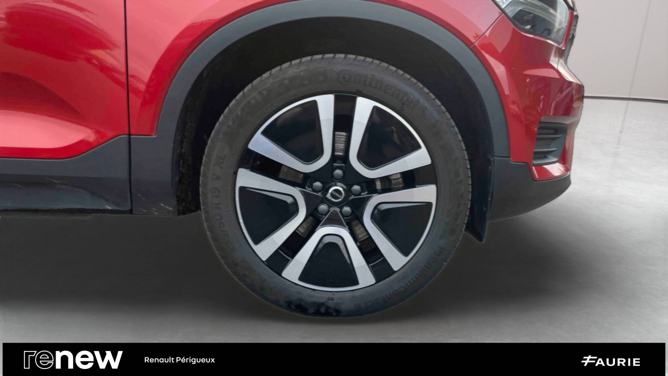 Acheter Volvo XC40 XC40 T2 129 ch Momentum Business 5p occasion dans les concessions du Groupe Faurie