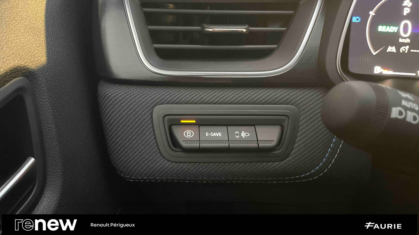Acheter Renault Captur 2 Captur E-Tech full hybrid 145 ch esprit Alpine 5p occasion dans les concessions du Groupe Faurie