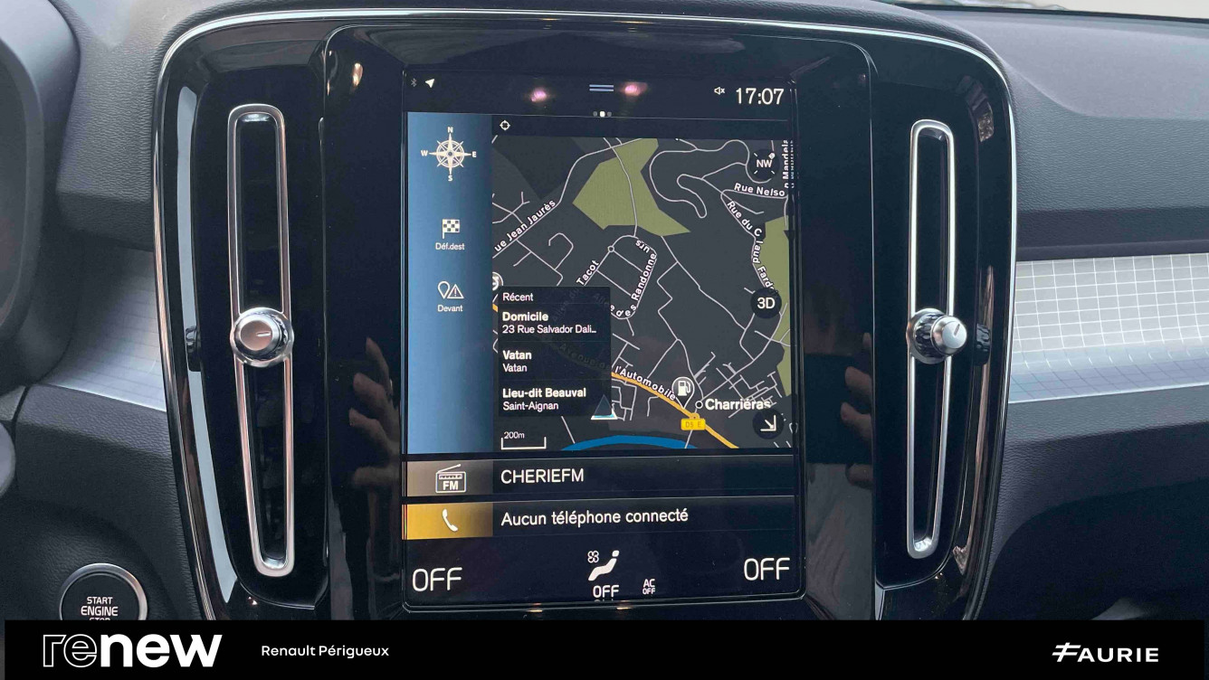 Acheter Volvo XC40 XC40 T2 129 ch Momentum Business 5p occasion dans les concessions du Groupe Faurie