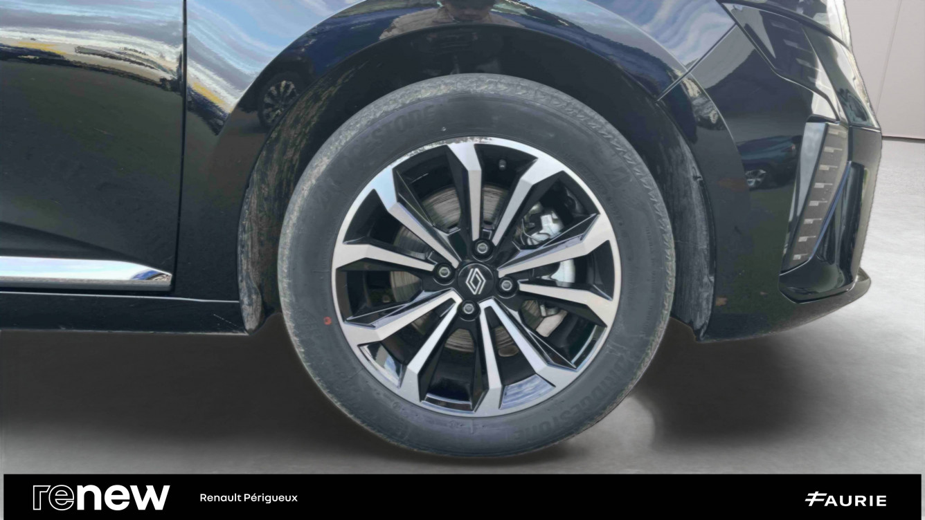 Acheter Renault Clio 5 Clio E-Tech full hybrid 145 ch GSR2 Techno 5p occasion dans les concessions du Groupe Faurie