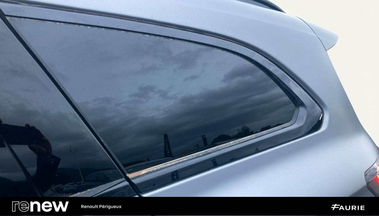 Acheter Renault Espace 6 Espace E-Tech hybrid 200 esprit Alpine 5p occasion dans les concessions du Groupe Faurie