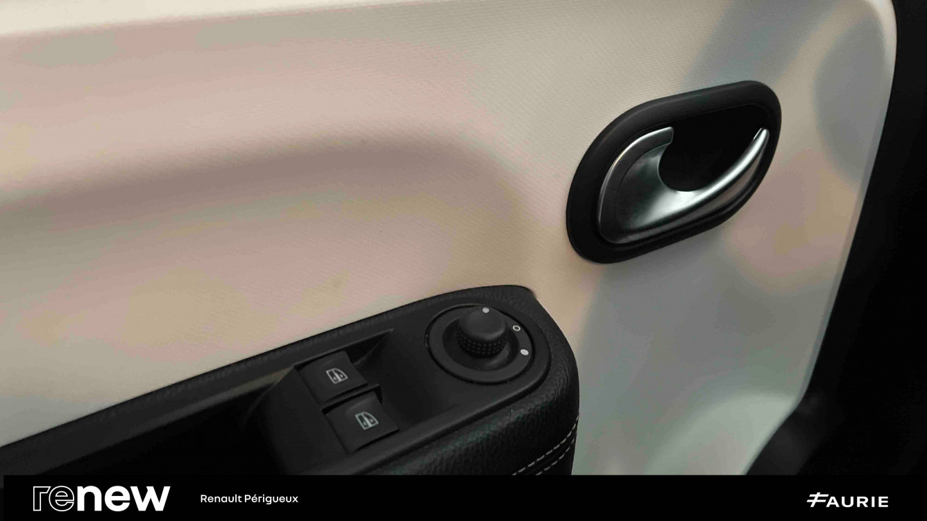 Acheter Renault Twingo 3 Twingo III TCe 95 Intens 5p occasion dans les concessions du Groupe Faurie