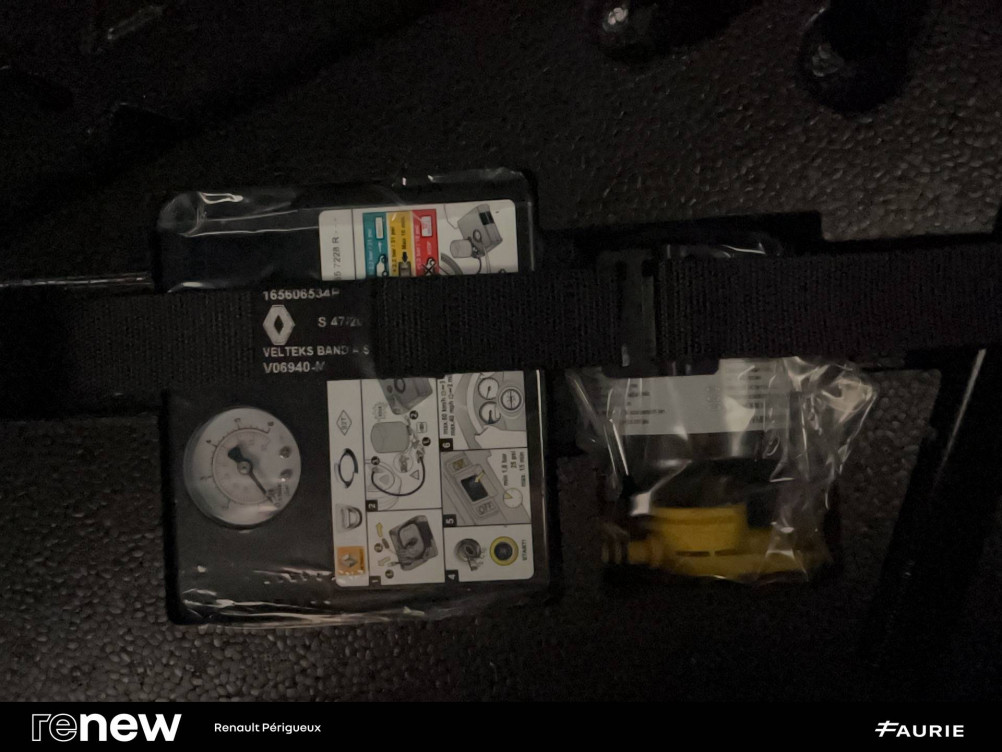 Acheter Renault Clio 5 Clio E-Tech 140 Limited 5p occasion dans les concessions du Groupe Faurie