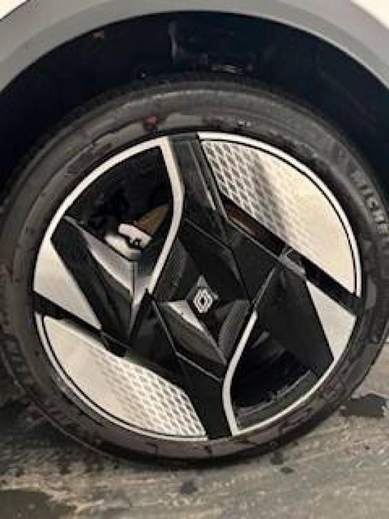 Acheter Renault Scenic 5 Scenic E-Tech electrique 220 ch grande autonomie Techno Iconic 5p neuf dans les concessions du Groupe Faurie