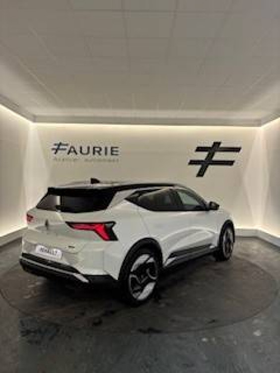Acheter Renault Scenic 5 Scenic E-Tech electrique 220 ch grande autonomie Techno Iconic 5p neuf dans les concessions du Groupe Faurie