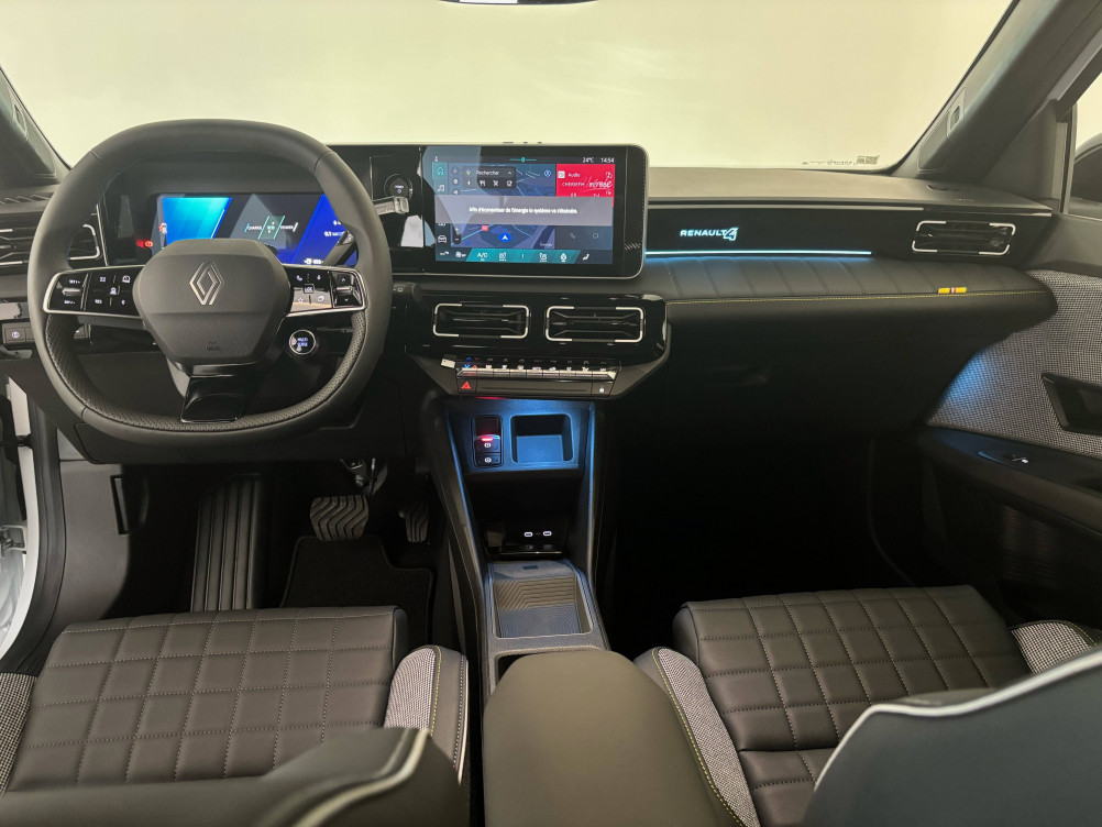 Acheter Renault Renault 4 Renault 4 E-Tech Electrique 150 ch autonomie confort Iconic 5p neuf dans les concessions du Groupe Faurie