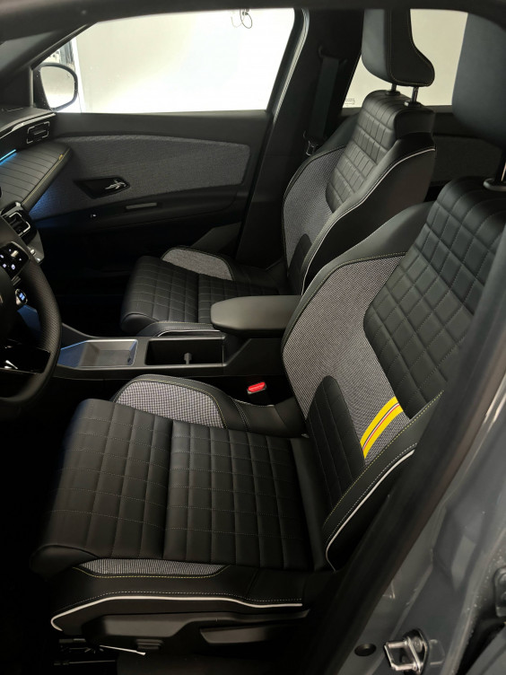 Acheter Renault Renault 4 Renault 4 E-Tech Electrique 150 ch autonomie confort Iconic 5p neuf dans les concessions du Groupe Faurie