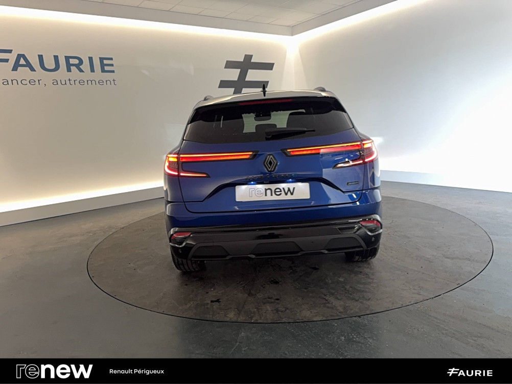 Acheter Renault Austral Austral E-Tech hybrid 200 Iconic esprit Alpine 5p occasion dans les concessions du Groupe Faurie