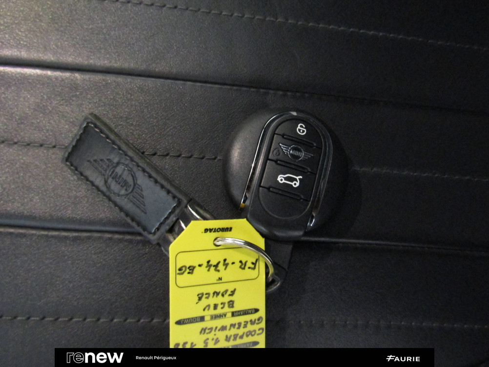 Acheter Mini Mini Hatch 3 Portes Cooper 136 ch BVA7 MINI Yours 3p occasion dans les concessions du Groupe Faurie
