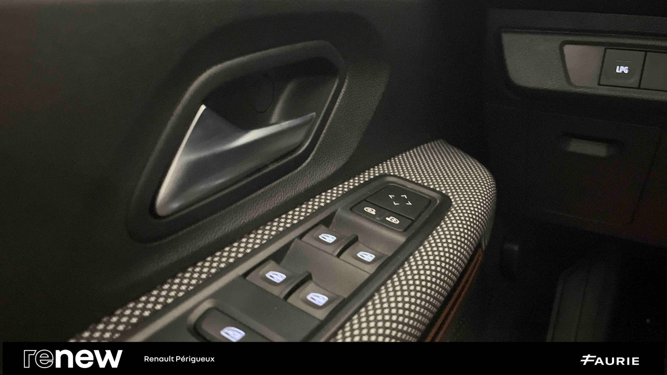 Acheter Dacia Sandero Sandero ECO-G 100 - 22 Stepway Confort 5p occasion dans les concessions du Groupe Faurie