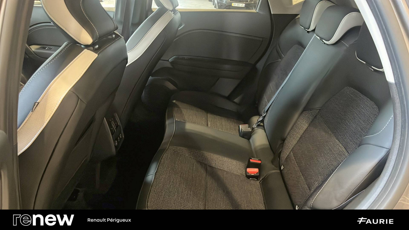 Acheter Renault Captur 2 Captur E-Tech full hybrid 145 Techno fast track 5p occasion dans les concessions du Groupe Faurie