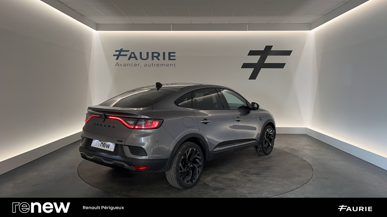 Acheter Renault Arkana Arkana E-Tech full hybrid 145 GSR2 esprit Alpine 5p occasion dans les concessions du Groupe Faurie