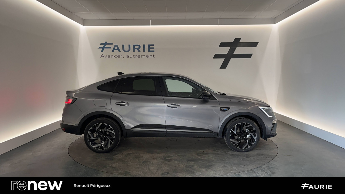Acheter Renault Arkana Arkana E-Tech full hybrid 145 GSR2 esprit Alpine 5p occasion dans les concessions du Groupe Faurie