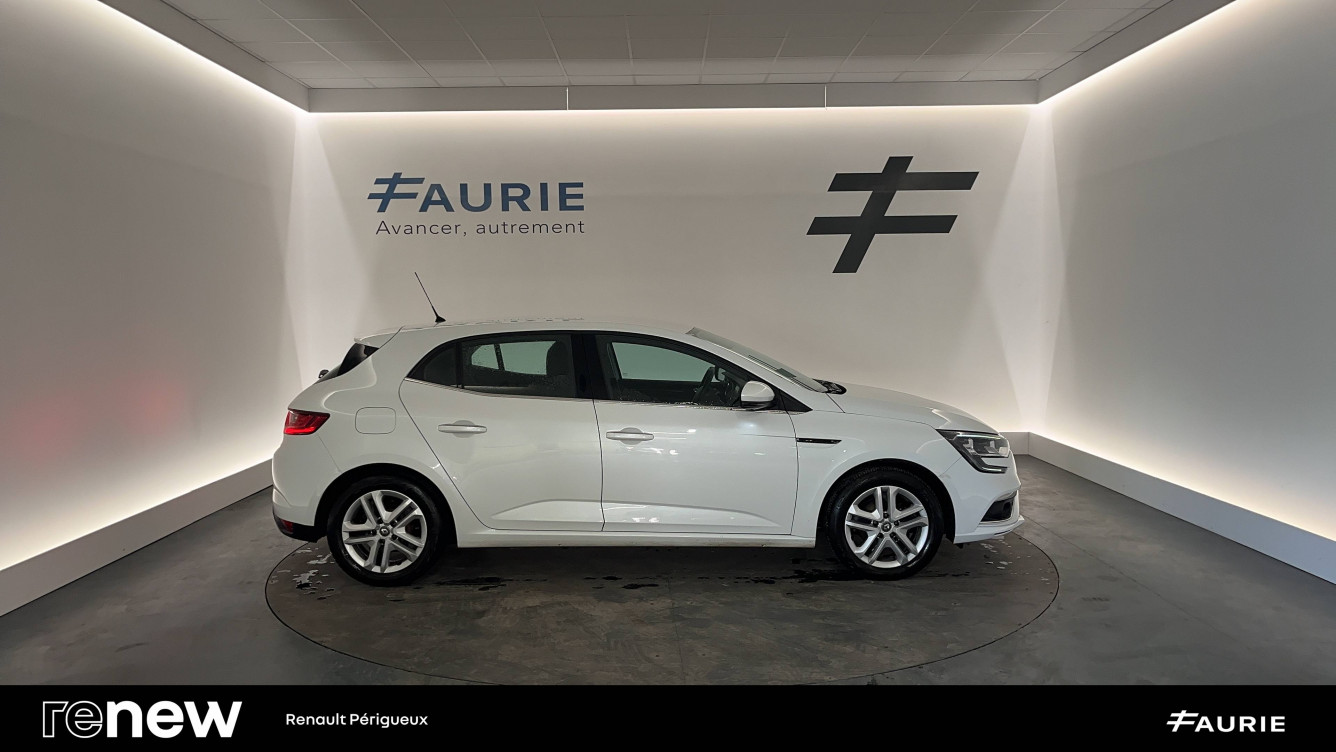 Acheter Renault Megane 4 Mégane IV Berline TCe 100 Energy Business 5p occasion dans les concessions du Groupe Faurie