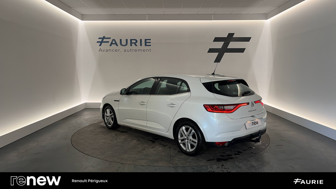 Acheter Renault Megane 4 Mégane IV Berline TCe 100 Energy Business 5p occasion dans les concessions du Groupe Faurie