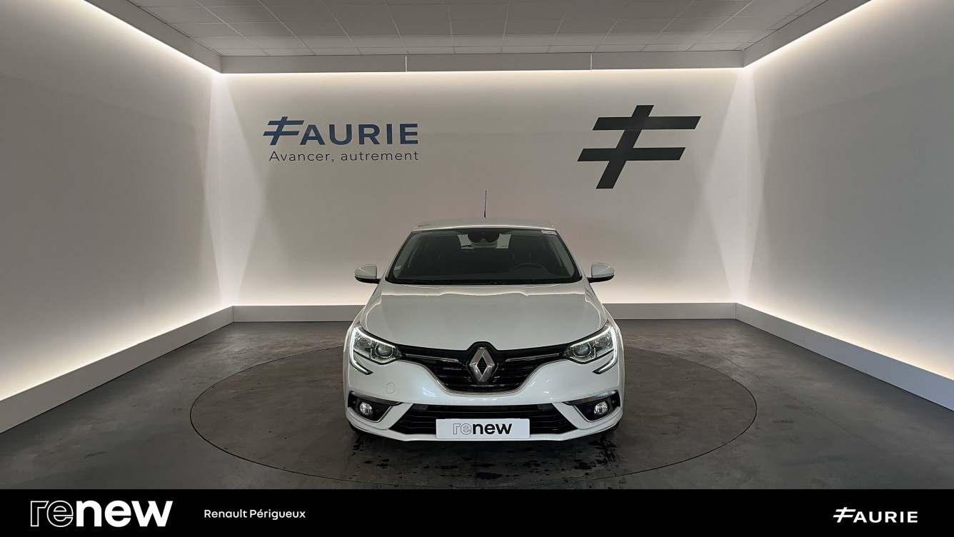Acheter Renault Megane 4 Mégane IV Berline TCe 100 Energy Business 5p occasion dans les concessions du Groupe Faurie