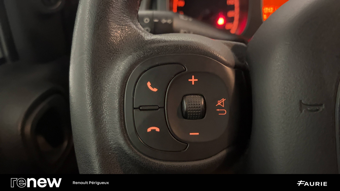 Acheter Fiat Panda Panda 1.2 69 ch S/S Lounge 5p occasion dans les concessions du Groupe Faurie