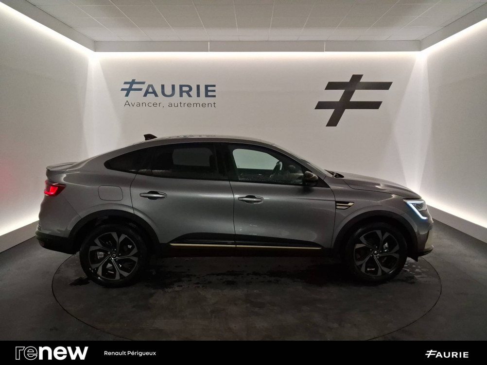 Acheter Renault Arkana Arkana E-Tech hybride 145 - 22 Engineered 5p occasion dans les concessions du Groupe Faurie