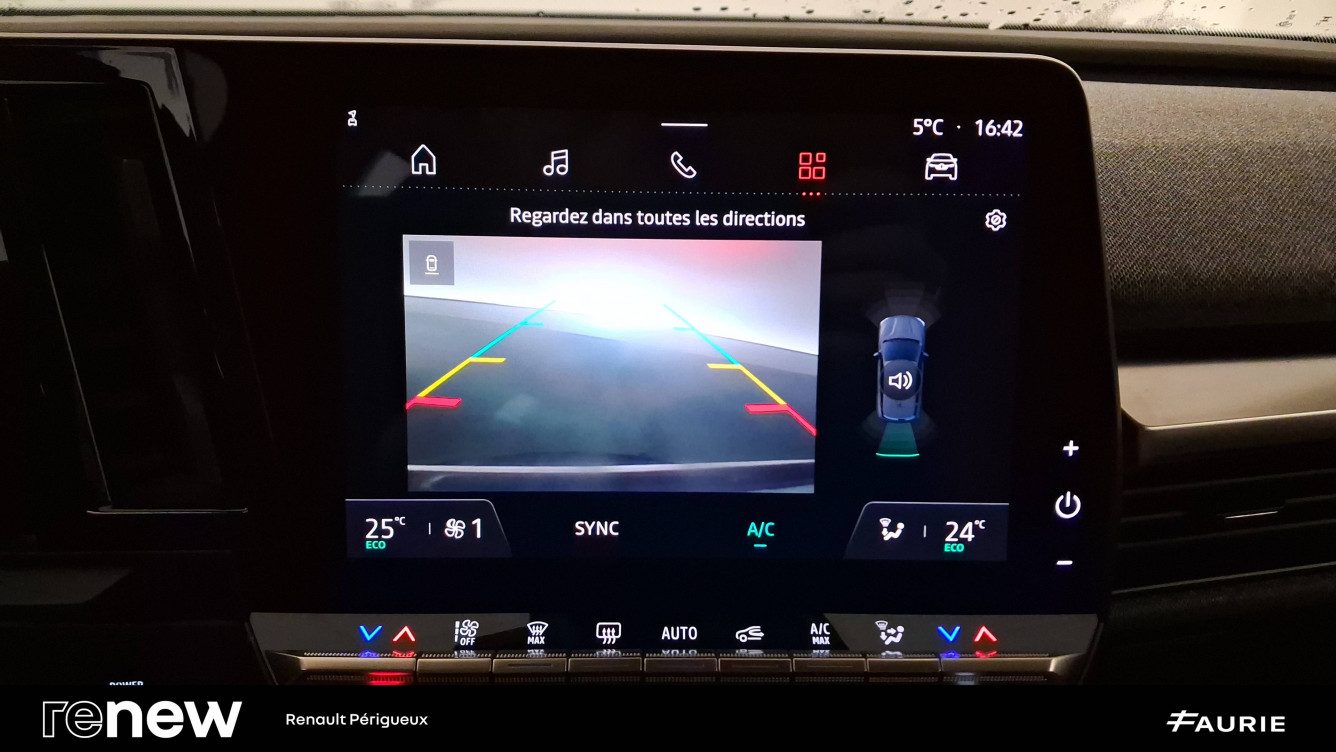 Acheter Renault Megane E-Tech Megane E-Tech EV40 130ch standard charge Equilibre 5p occasion dans les concessions du Groupe Faurie