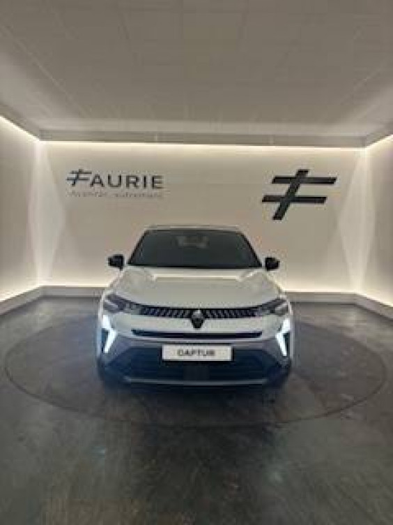 Acheter Renault Captur 2 Captur E-Tech full hybrid 160 ch esprit Alpine 5p neuf dans les concessions du Groupe Faurie