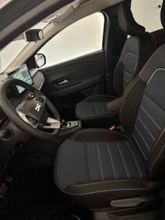 Acheter Dacia Jogger Jogger Hybrid 155 7 places Journey 5p neuf dans les concessions du Groupe Faurie