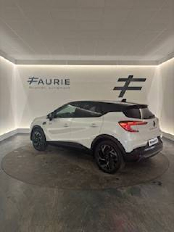 Acheter Renault Captur 2 Captur E-Tech full hybrid 160 ch esprit Alpine 5p neuf dans les concessions du Groupe Faurie