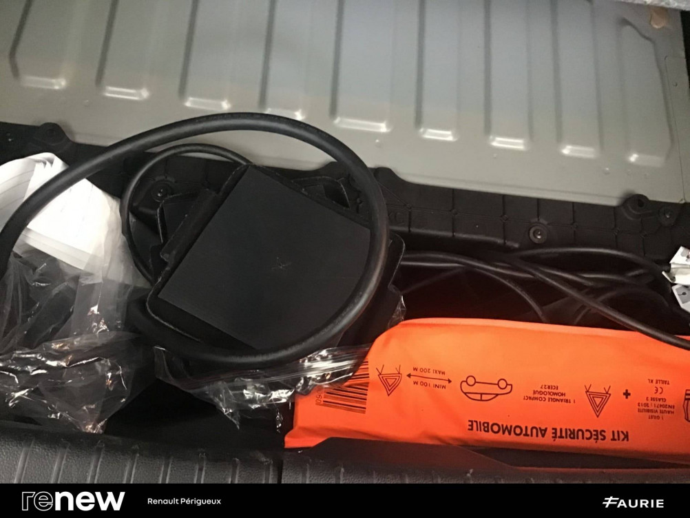 Acheter Renault Megane E-Tech Megane E-Tech 220 ch autonomie confort GSR2 Techno 5p occasion dans les concessions du Groupe Faurie