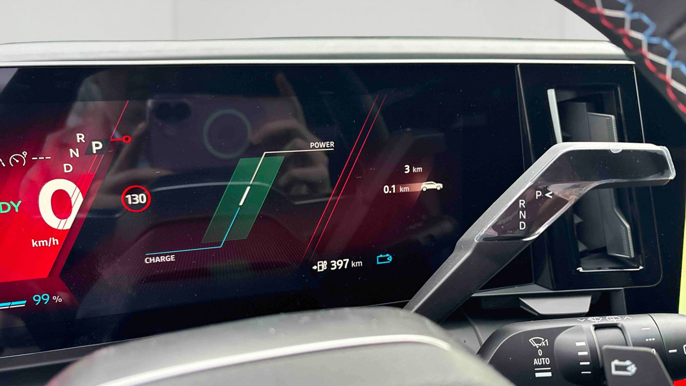 Acheter Renault Megane E-Tech Megane E-Tech 220 ch autonomie confort esprit Alpine 5p neuf dans les concessions du Groupe Faurie