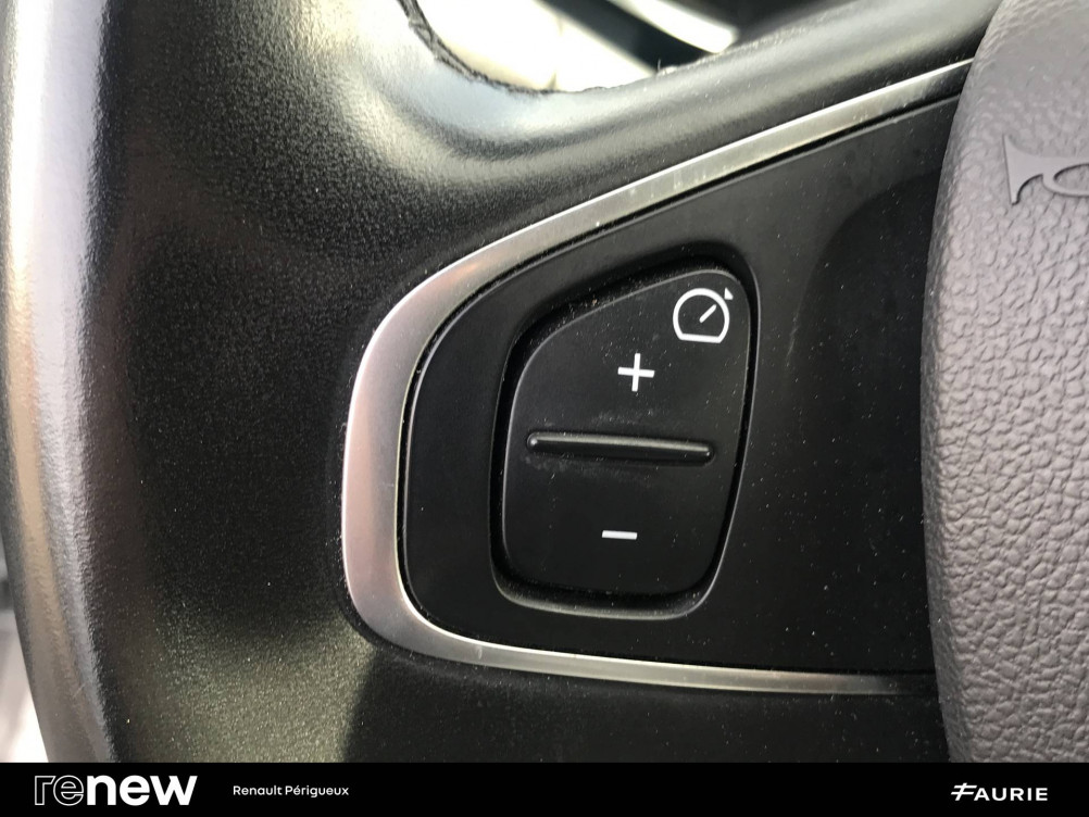 Acheter Renault Clio 4 Clio TCe 90 E6C Intens 5p occasion dans les concessions du Groupe Faurie