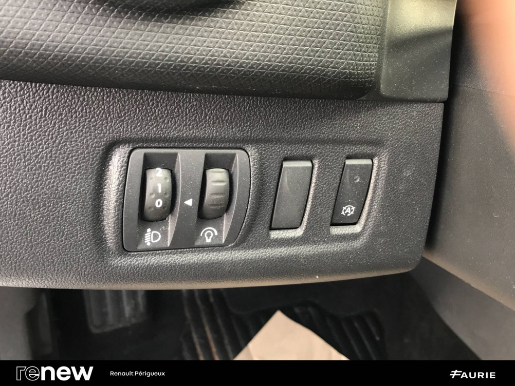 Acheter Renault Clio 4 Clio TCe 90 E6C Intens 5p occasion dans les concessions du Groupe Faurie