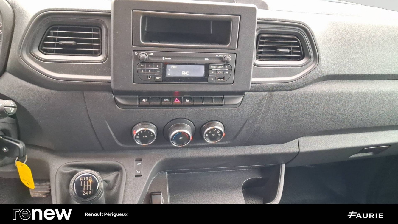 Acheter Renault Master 3 MASTER FGN TRAC F3500 L2H2 BLUE DCI 135 CONFORT 4p occasion dans les concessions du Groupe Faurie