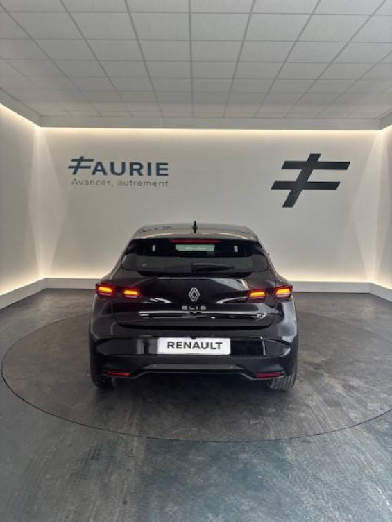 Acheter Renault Clio 6 Clio E-Tech full hybrid 160 ch Evolution 5p neuf dans les concessions du Groupe Faurie