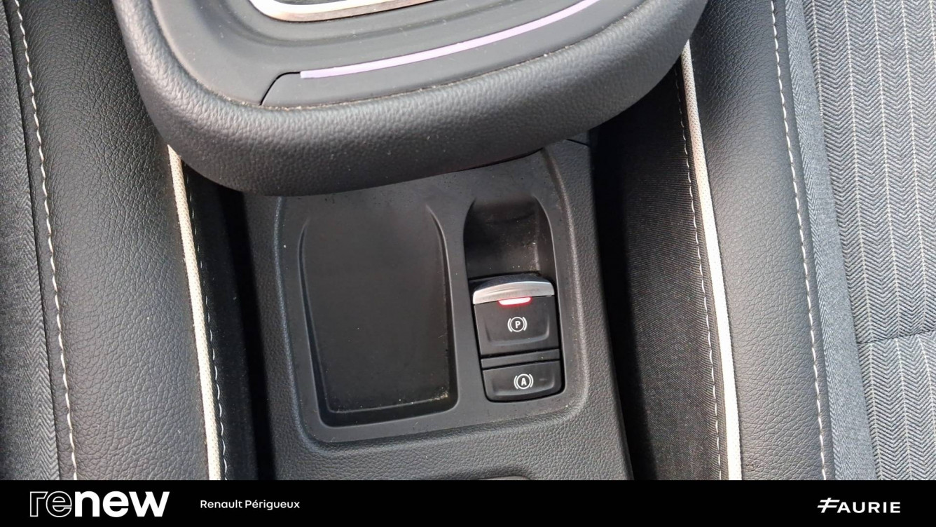 Acheter Renault Clio 5 Clio E-Tech full hybrid 145 ch GSR2 Techno 5p occasion dans les concessions du Groupe Faurie