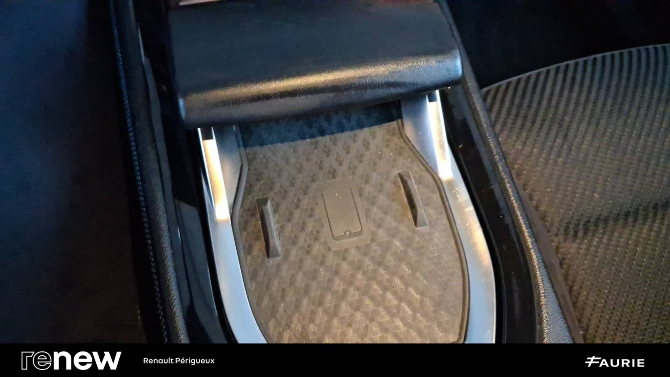 Acheter Renault Austral Austral E-Tech hybrid 200 Iconic esprit Alpine 5p occasion dans les concessions du Groupe Faurie