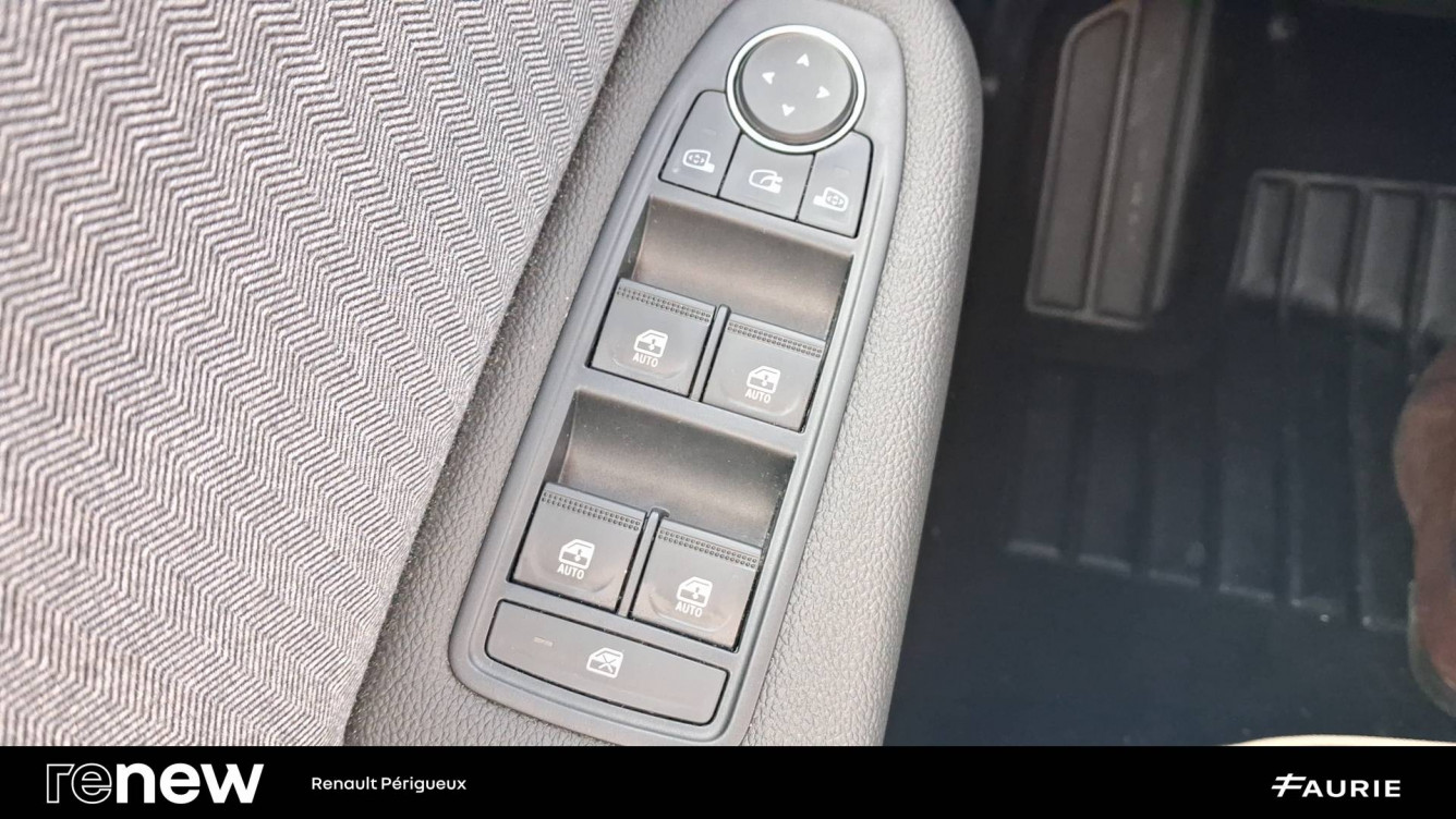 Acheter Renault Clio 5 Clio E-Tech full hybrid 145 ch GSR2 Techno 5p occasion dans les concessions du Groupe Faurie