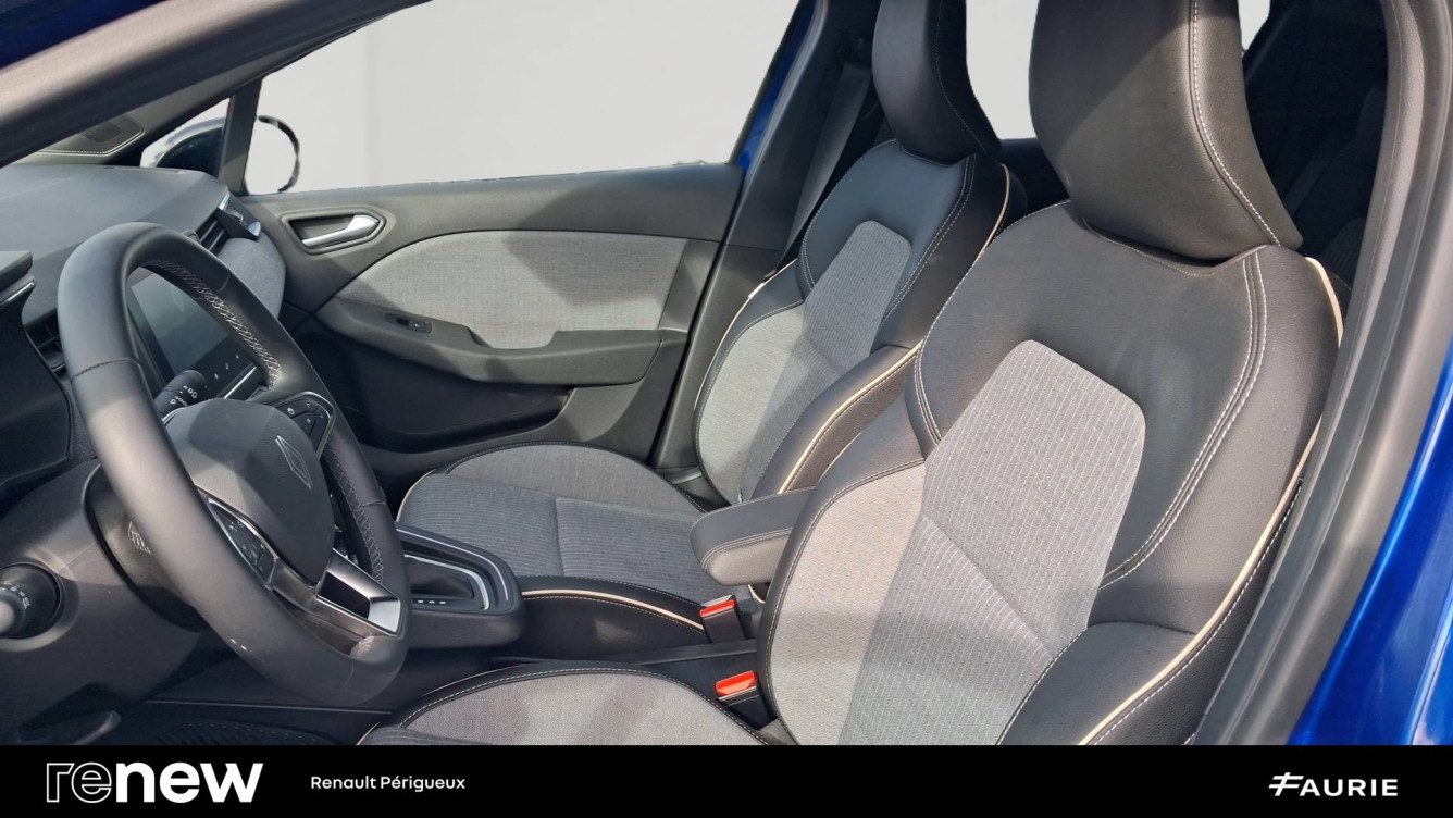 Acheter Renault Clio 5 Clio E-Tech full hybrid 145 ch GSR2 Techno 5p occasion dans les concessions du Groupe Faurie