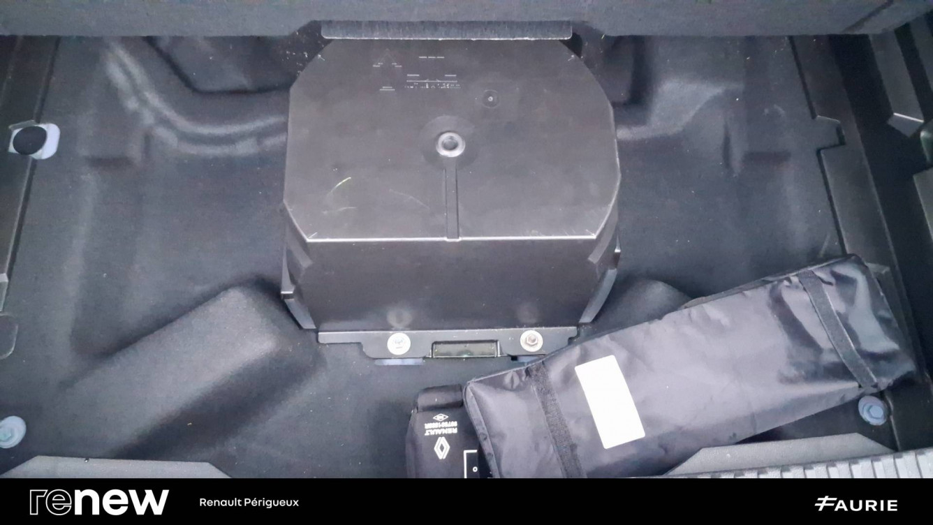 Acheter Renault Austral Austral E-Tech hybrid 200 Iconic esprit Alpine 5p occasion dans les concessions du Groupe Faurie