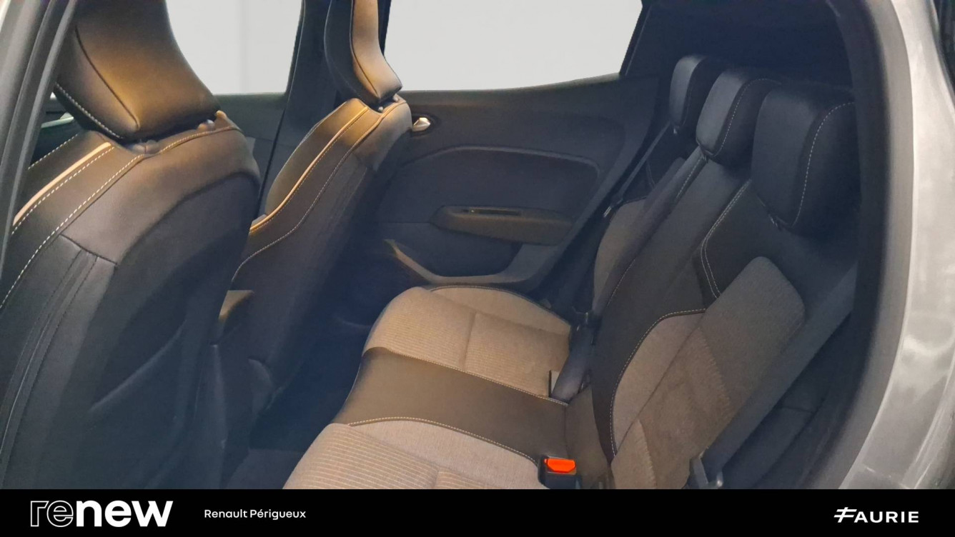 Acheter Renault Clio 5 Clio E-Tech full hybrid 145 ch GSR2 Techno 5p occasion dans les concessions du Groupe Faurie