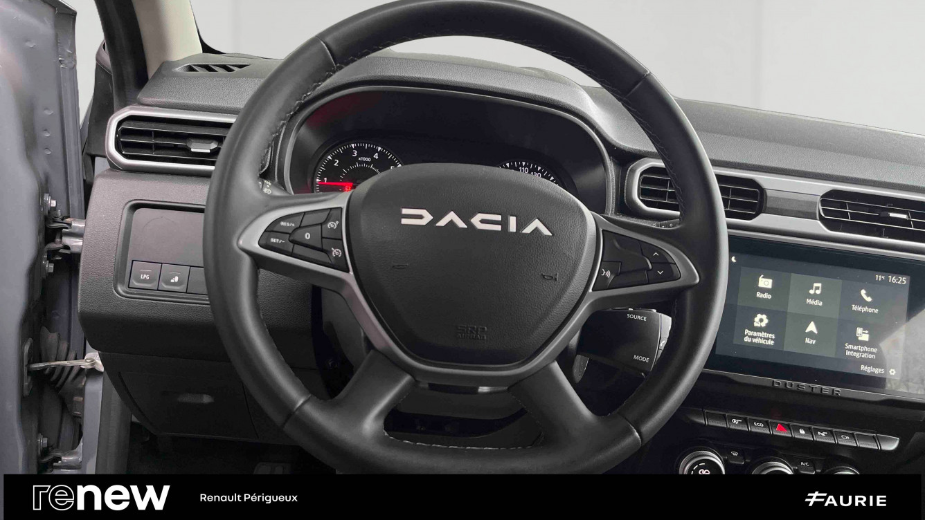 Acheter Dacia Duster Duster ECO-G 100 4x2 Journey + 5p occasion dans les concessions du Groupe Faurie