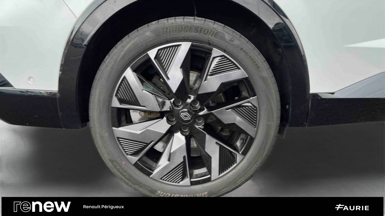 Acheter Renault Rafale Rafale E-Tech full hybrid 200 esprit Alpine 5p occasion dans les concessions du Groupe Faurie
