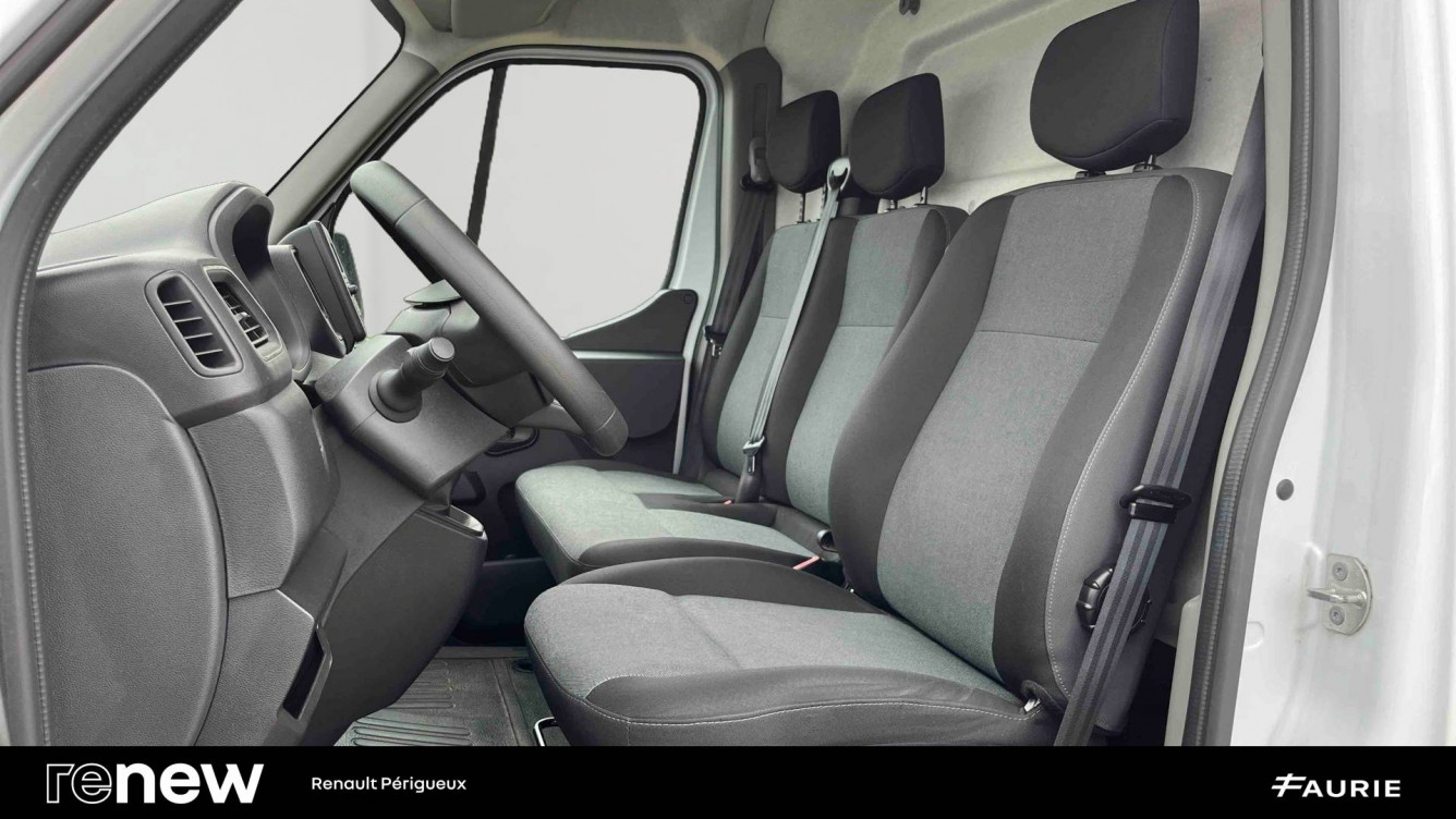 Acheter Renault Master 3 MASTER FGN TRAC F3500 L2H2 BLUE DCI 135 CONFORT 4p occasion dans les concessions du Groupe Faurie