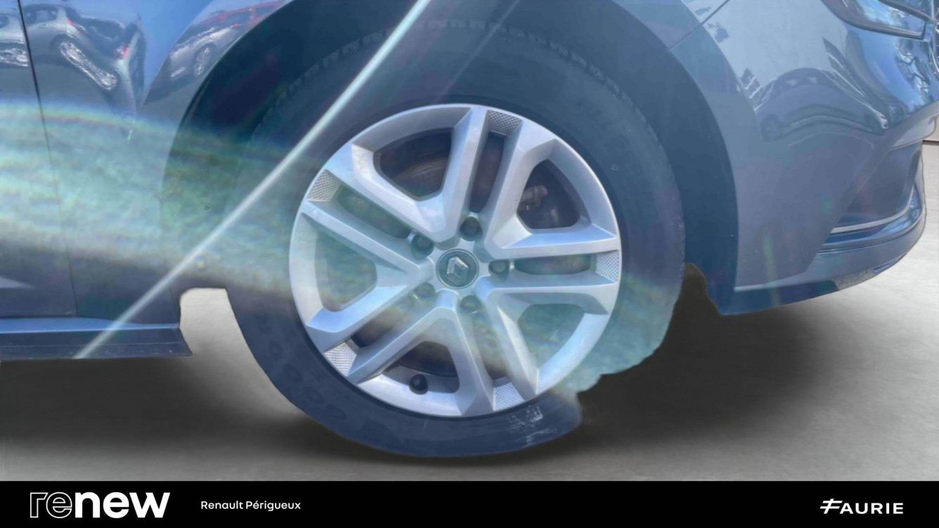 Acheter Renault Megane 4 Mégane IV Berline Blue dCi 115 Business 5p occasion dans les concessions du Groupe Faurie