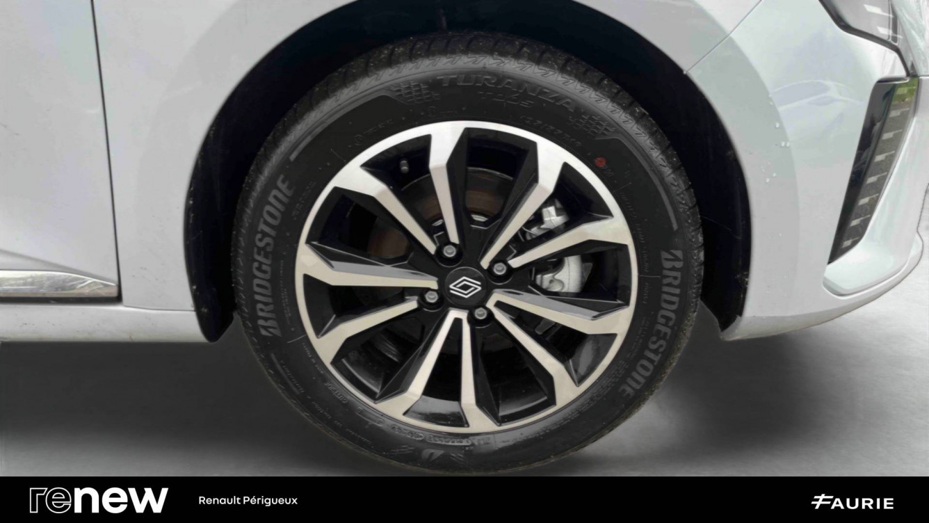 Acheter Renault Clio 5 Clio E-Tech full hybrid 145 ch GSR2 Techno 5p occasion dans les concessions du Groupe Faurie