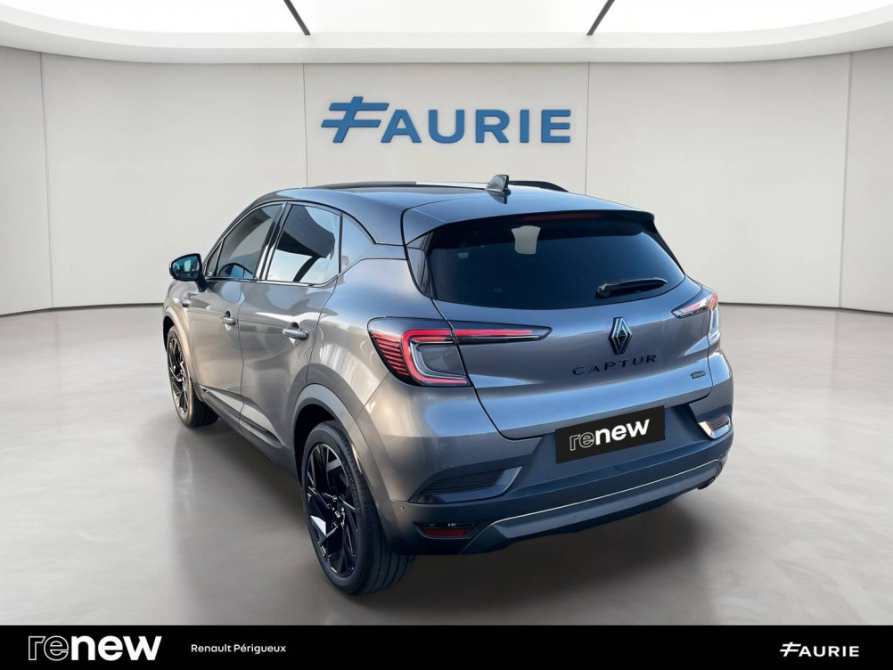 Acheter Renault Captur 2 Captur E-Tech full hybrid 145 ch esprit Alpine 5p occasion dans les concessions du Groupe Faurie