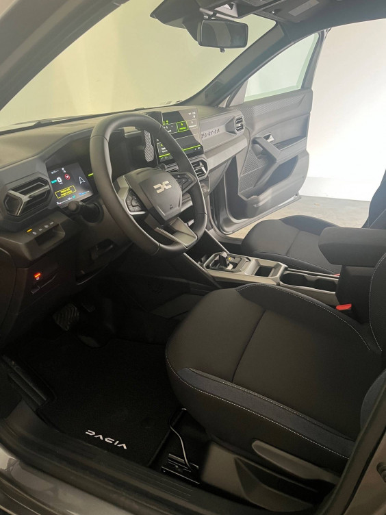 Acheter Dacia Duster Duster Hybrid 140 Journey 5p neuf dans les concessions du Groupe Faurie
