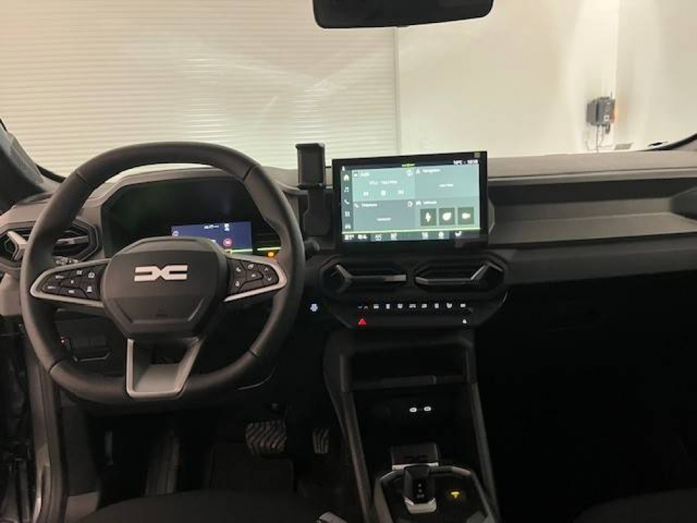 Acheter Dacia Duster Duster Hybrid 155 Journey 5p neuf dans les concessions du Groupe Faurie