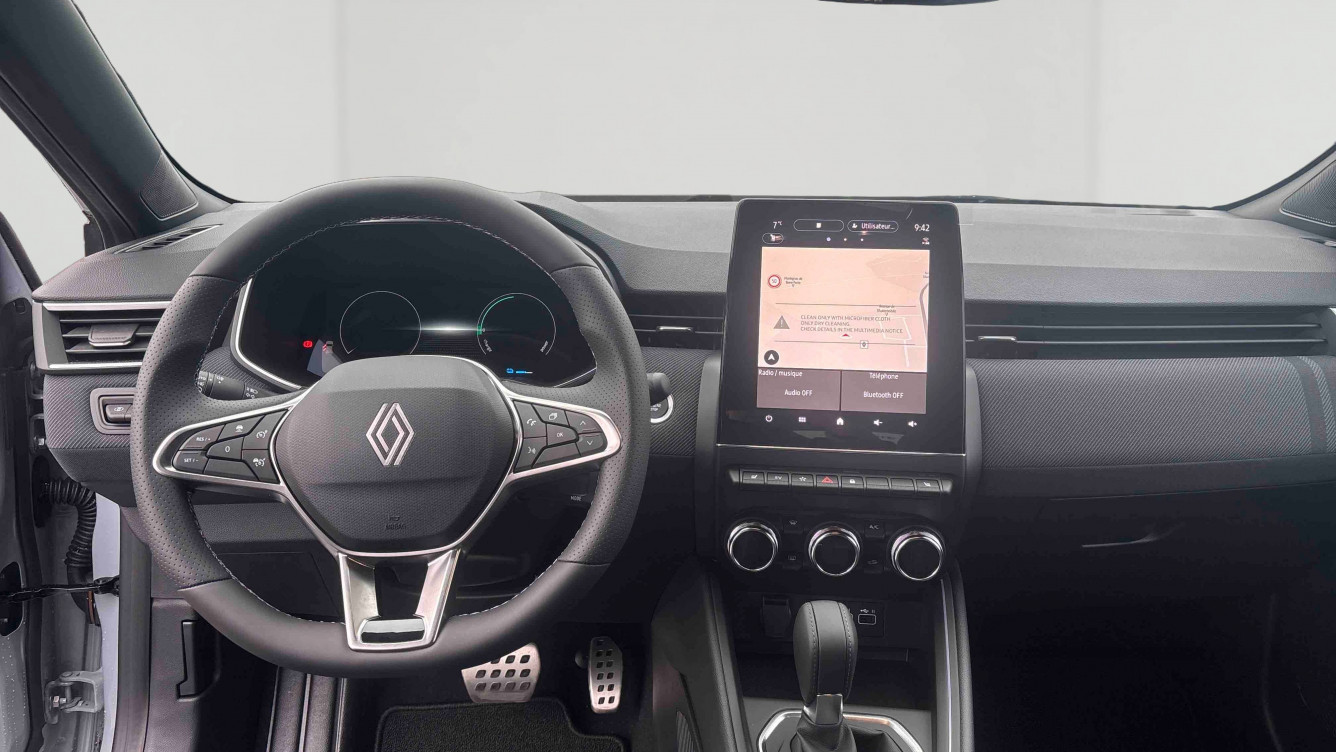 Acheter Renault Clio 5 Clio E-Tech full hybrid 145 ch GSR2 Esprit Alpine 5p neuf dans les concessions du Groupe Faurie