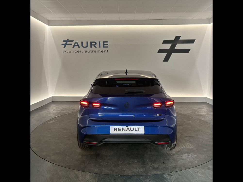 Acheter Renault Clio 6 Clio E-Tech full hybrid 160 ch esprit Alpine 5p neuf dans les concessions du Groupe Faurie