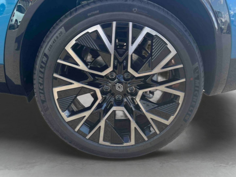 Acheter Renault Austral Austral full hybrid E-Tech 200 ch Esprit Alpine 5p neuf dans les concessions du Groupe Faurie