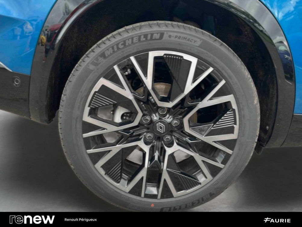 Acheter Renault Austral Austral full hybrid E-Tech 200 ch Esprit Alpine 5p occasion dans les concessions du Groupe Faurie